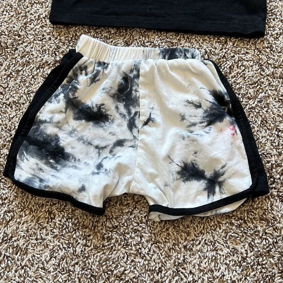 Shein shirt and shorts set size 3T - Picture 4 of 7